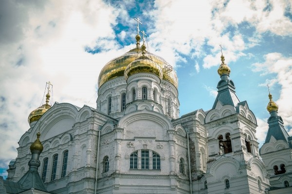 Патриарх Кирилл планирует провести службу в Белогорском монастыре Патриарх Кирилл планирует провести службу в Белогорском монастыре