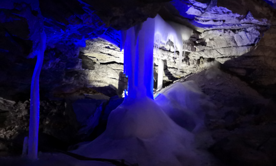 Кунгурская пещера названа самой интересной в России для спелеотуризма