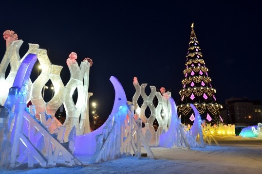 Ледовый городок в Перми является одним из самых больших в России