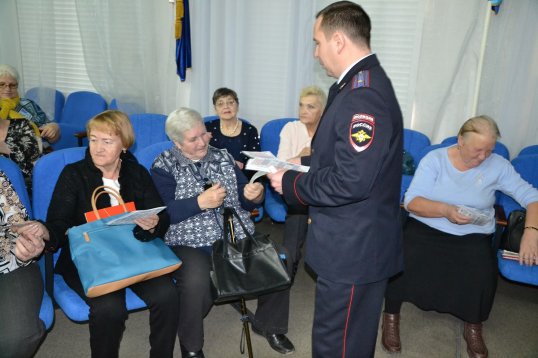 Кунгурские полицейские встретились с ветеранами "Пульса"