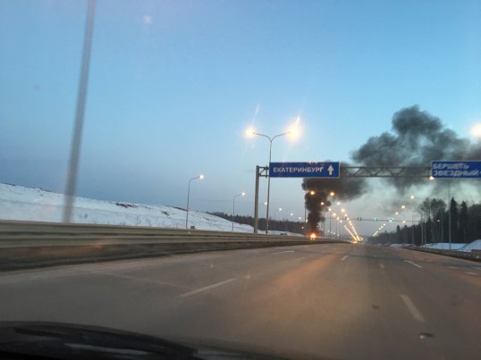 На федеральной трассе Пермь-Екатеринбург сгорела фура