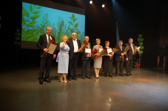 Работникам сельхозотрасли из Кунгурского района министр вручил награды