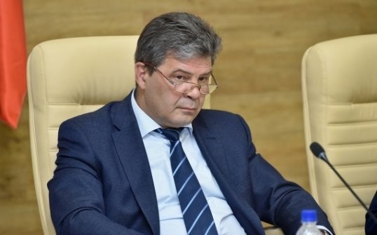 Экс-министра Романа Кокшарова подозревают в превышении полномочий