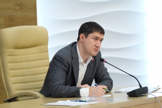 Глава Прикамья Дмитрий МАХОНИН: "Сейчас не время для бравады"