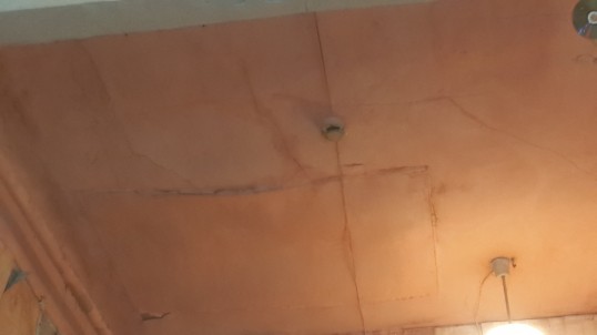 Благодаря пермским активистам ОНФ в Кунгуре отремонтировали крышу дома инвалида I группы