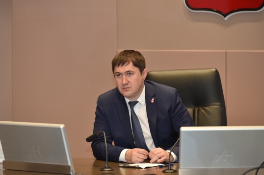Дмитрий Махонин обозначил необходимость применять санкции в отношении глав муниципалитетов